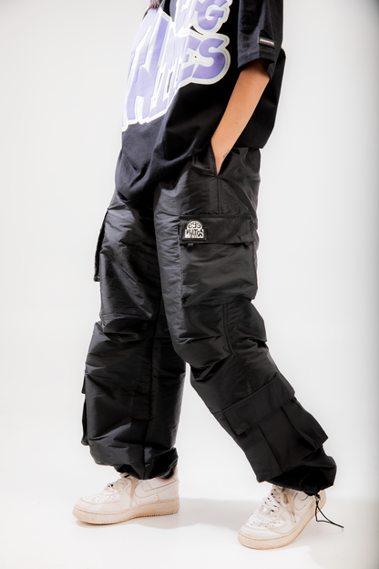 CLOUDY PARACHUTE PANTS BLACK