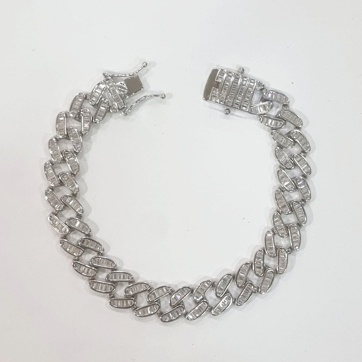 Baguette Prong Bracelet