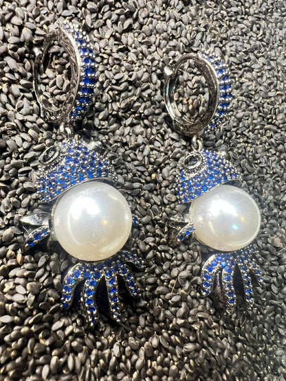 Stardust Fishy Earrings | Pearl Earrings