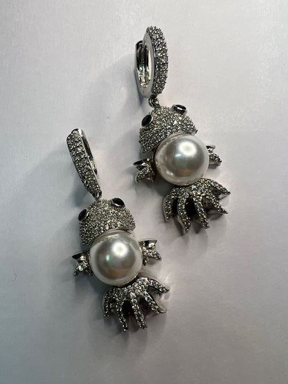 Stardust Fishy Earrings | Pearl Earrings